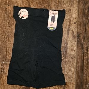 Brand new Shapewear 2 for 30